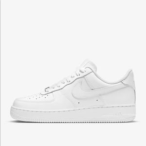 WOMENS AIRFORCE 1s SZ10